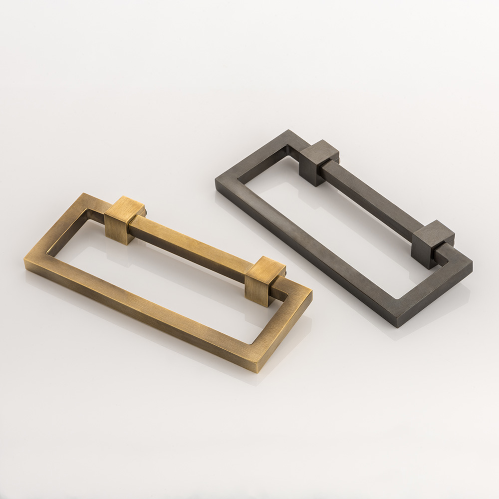 Joseph Giles - SLOANE Solid brass swing cabinet handle