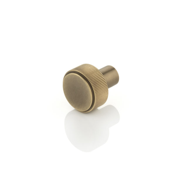 Brass Solid Texture Lines Knurled Drawer Pulls and Knobs in